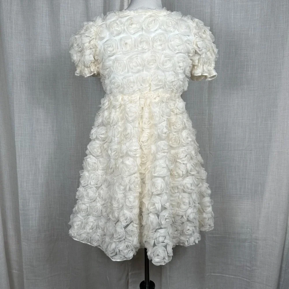 Girls Cream 3D Rosette Floral Special Occassion Dress Size 13Y Puff Sleeves